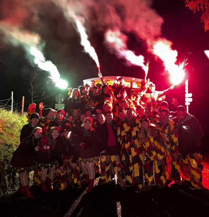 „Oben gute Laune – unten gute Laune“ – Unsere närrischen Tage im Rückblick 🔥❤️💛💚🤎